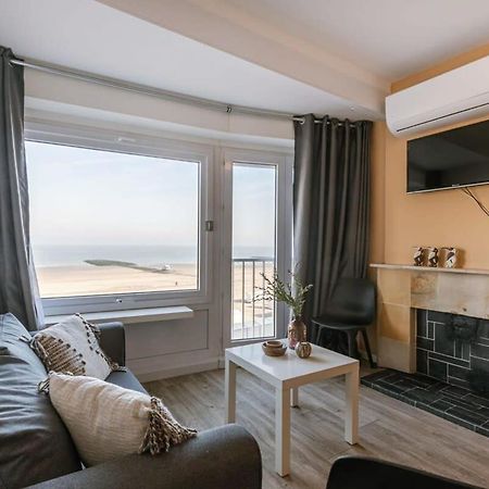 Huswell - Enjoyable Apartment With Sea View De Haan Exteriör bild