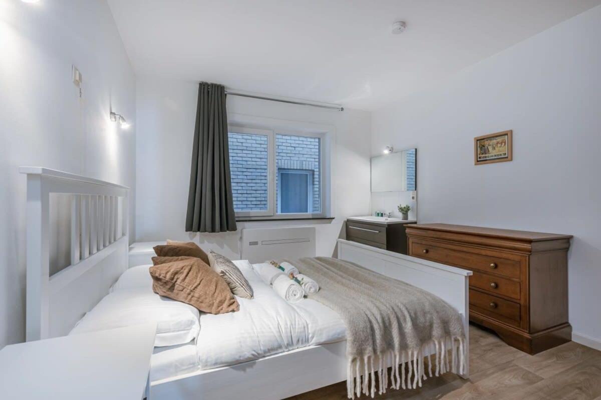 Huswell - Enjoyable Apartment With Sea View De Haan Exteriör bild