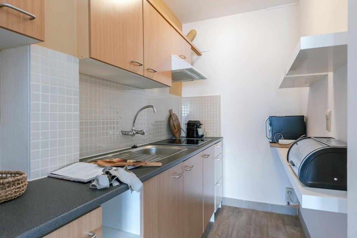 Huswell - Enjoyable Apartment With Sea View De Haan Exteriör bild